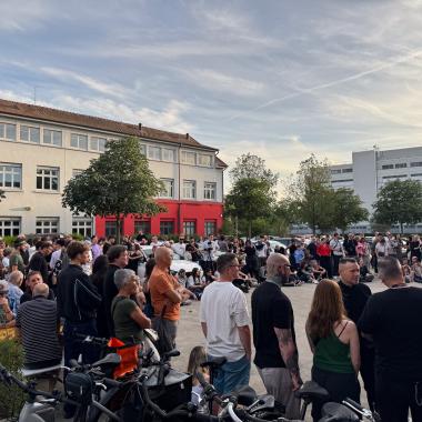 crowd